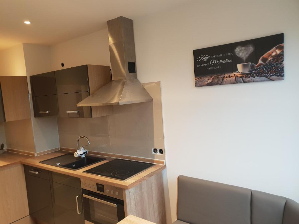 Ferienwohnung Mit Jacuzzi Naehe Flughafen Koeln Bonn Troisdorf Exterior photo