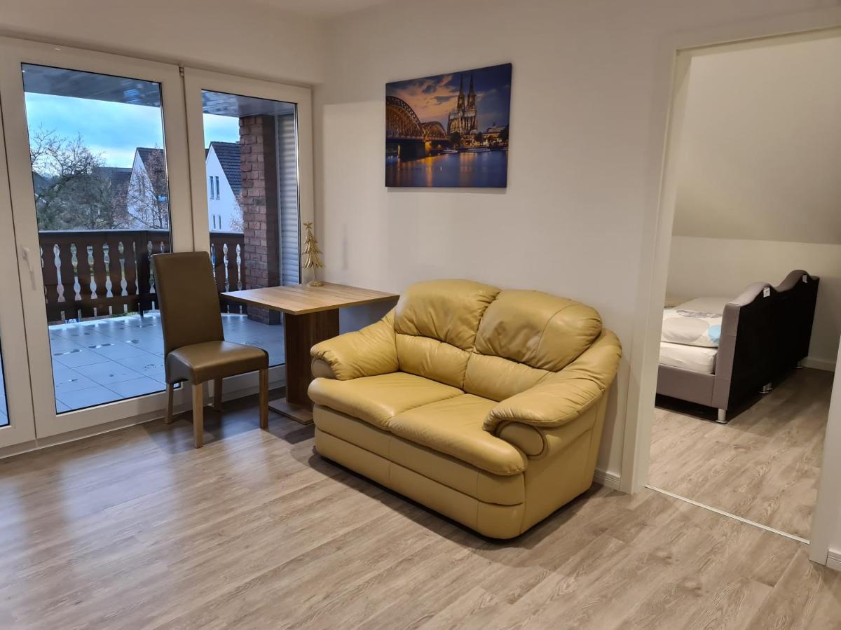 Ferienwohnung Mit Jacuzzi Naehe Flughafen Koeln Bonn Troisdorf Exterior photo